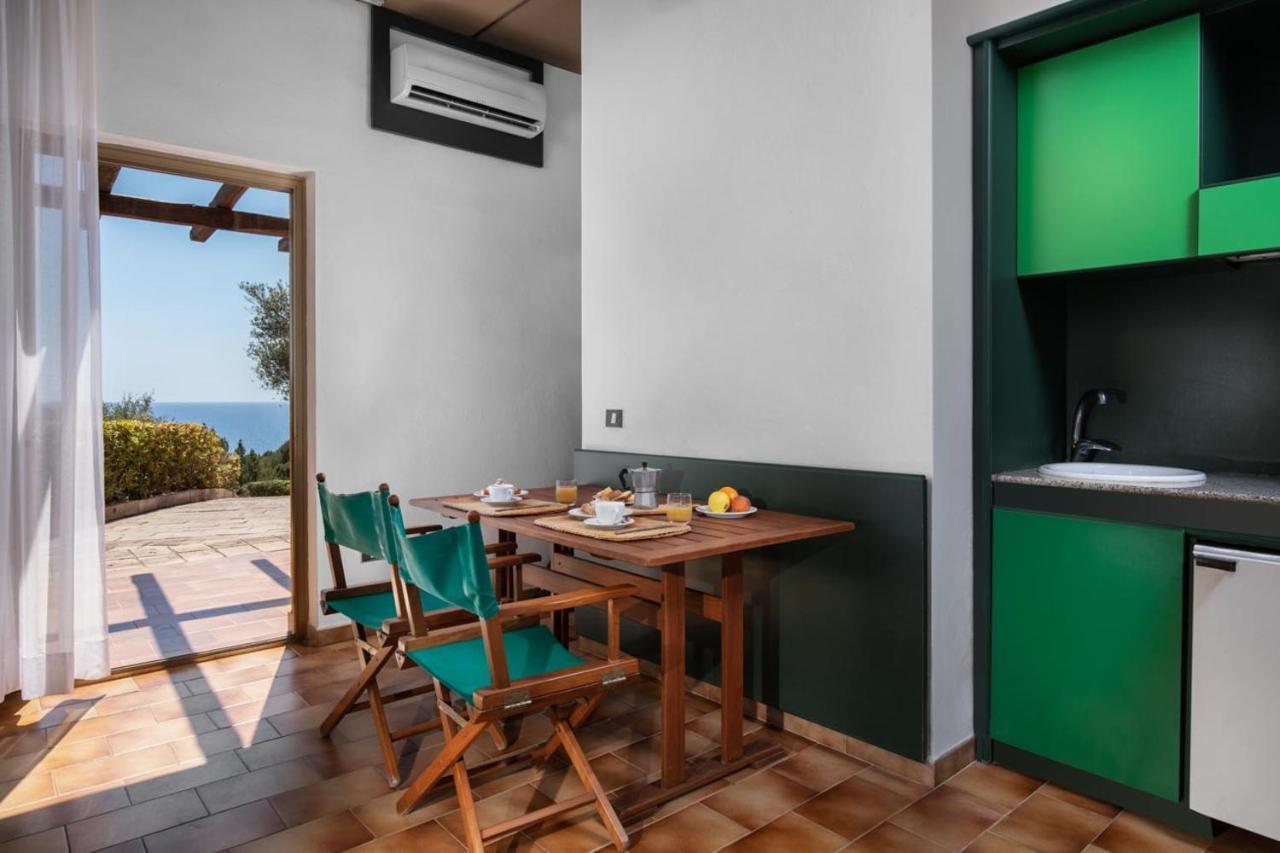 Eco Village Baia Delle Ginestre 特乌拉达 外观 照片